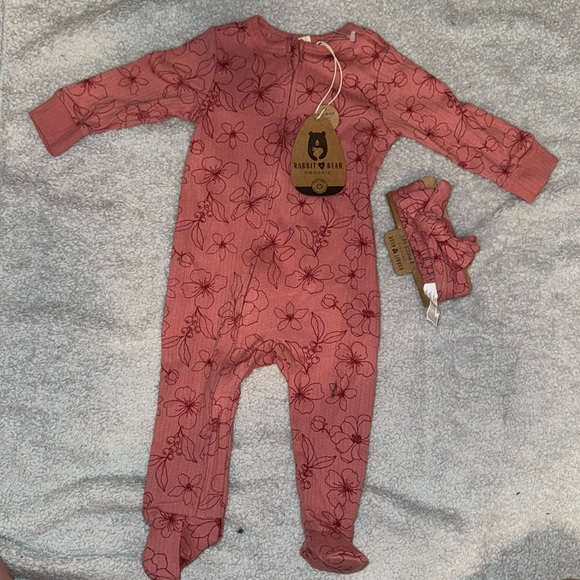 Matching set - Picture 1 of 2